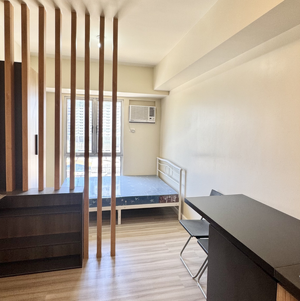 Semi Furnished Studio Unit in Makati Southpoint