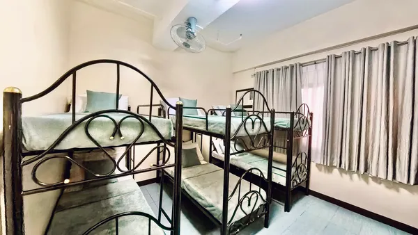 6-Bed Room for Rent - Day/Vacation Stays for Groups in Pasig, Room for 6 pax - Day Stay, for rent located at Pasig City National Capital Region (NCR) 