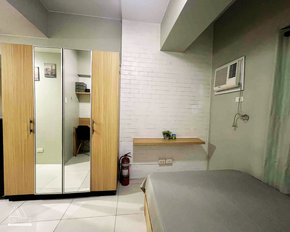 Dormy 874 - Studio for Solo or Couple at Vista Taft Residences