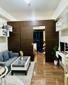 Dormy 597 - Fully Furnished 1 Bedroom Unit with Balcony and a Beautiful City View