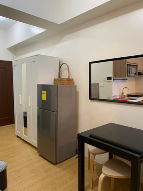 Dormy 170 - FULLY FURNISHED STUDIO DE LUXE for RENT near DLSU/BENILDE