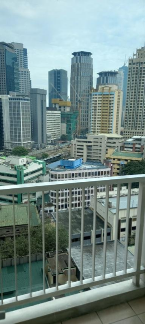 Dormy 913 - 1 bedroom fully furnished with veranda in makati