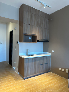 Dormy 172 - STUDIO UNIT WITH BALCONY for RENT near DLSU/BENILDE