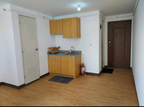Dormy 959 - Bare Studio Condo Unit at MetroTowne Las Pinas