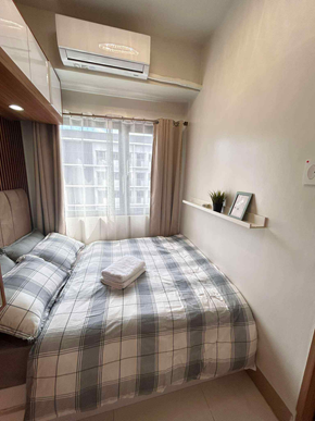 Dormy 880 - Cozy Fully Furnished Bedroom Unit in Pasay (also open for short term)
