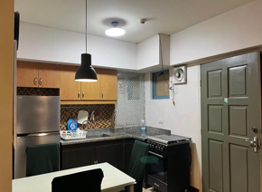 Dormy 427 - Condo Share / Room for Rent Manda/Mkt 