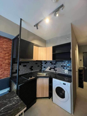 Dormy 481 - Condo Near UP Fully Furnished