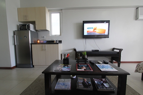 Dormy 183 - Studio Unit for rent in The Columns, Makati