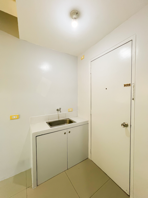 Dormy 658 - Room for Rent in Mandaluyong