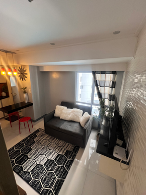 Dormy 834 - Solo Room (Condo Sharing) in BGC