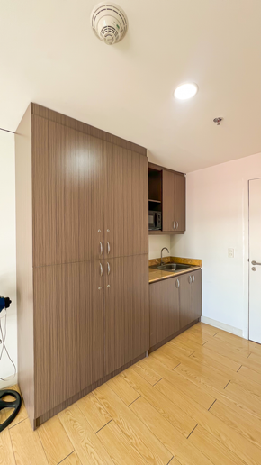 Dormy 701 - Rooms for Rent in Makati