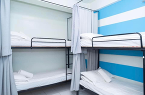 Dormy 503 - Bed Spacer - Makati City near Jollibee Bautista/Lrt Buendia 