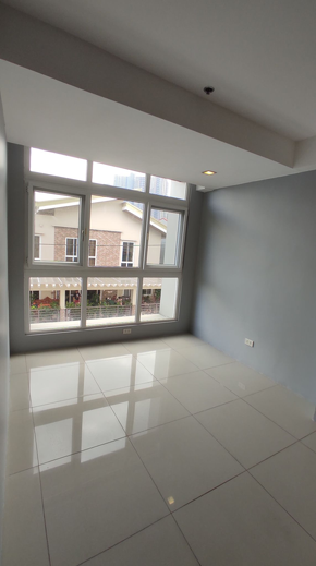 Dormy 563 - 8891 Suites San Antonio Makati City