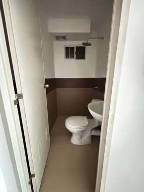 Dormy 962 - Bare Studio Condo Unit at MetroTowne Las Pinas