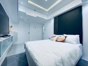 Dormy 592 - 3BR Unit in Poblacion Makati