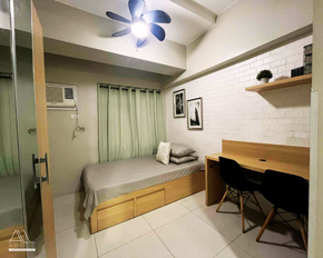 Dormy 874 - Studio for Solo or Couple at Vista Taft Residences