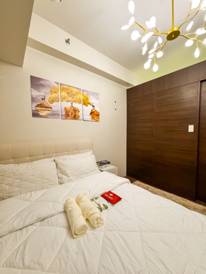 Dormy 645 - Condo For Rent in Makati near Buendia and Ayala Avenues, RCBC Plaza