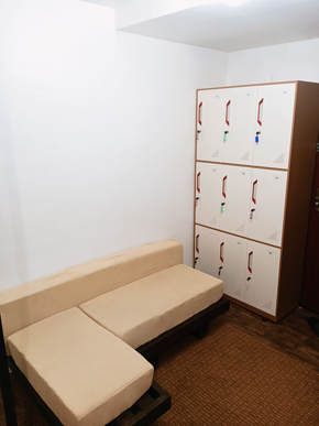 Dormy 153 - Bed Space Manila
