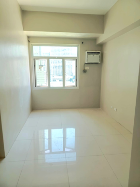 Dormy 461 - Vista Residences unit w/ washing machine & aircon