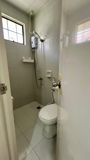Dormy 657 - Dionela Apartment White building in Davao