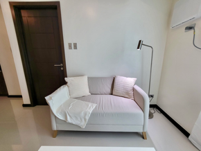 Dormy 381 - 1 BEDROOM CONDO UNIT / TOWER WITH HOTEL VIBE IN QUEZON CITY
