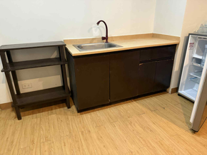 Dormy 1033 - Semi Furnished 1BR Condo Unit for Rent at Fountain Breeze