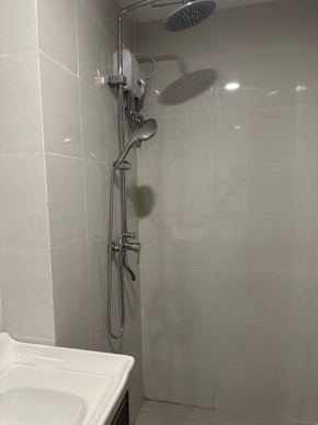 Dormy 174 - BARE STUDIO DE LUXE FOR RENT near DLSU/BENILDE