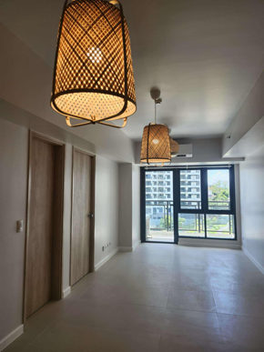 Dormy 611 - 2 BR Unit Viento @ Cerca Alabang