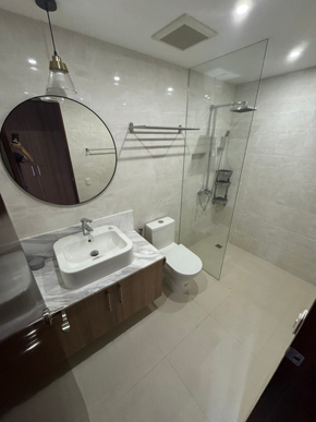 Dormy 650 - 4BR Unit at The Royalton, Capitol Commons