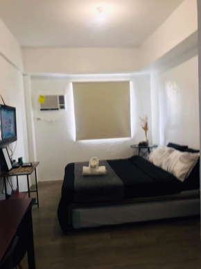 Dormy 876 - Studio for Solo or Couple at Vista Heights Residences
