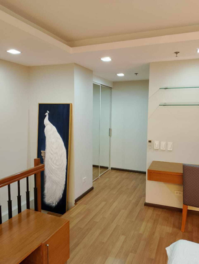 Dormy 496 - LOFT TYPE FULLY FURNISHED UNIT TWO SERENDRA