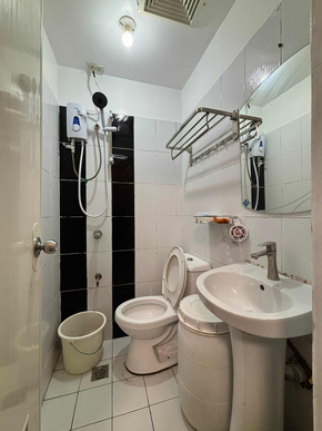 Dormy 851 - Bedspace near PGH, UP Manila in Victoria De Manila 1