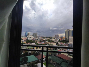 Dormy 492 - Knightbridge Residences Condo for Rent at Poblacion, Makati