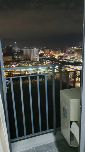 Dormy 41 - Shore 3 Residences Tower 2