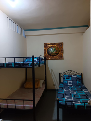 Dormy 267 - MALE LOWER BUNK BEDSPACE Paris Condo near DLSU CSB
