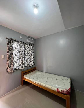 Dormy 657 - Dionela Apartment White building in Davao