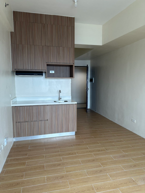 Dormy 174 - BARE STUDIO DE LUXE FOR RENT near DLSU/BENILDE