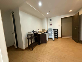 Dormy 1033 - Semi Furnished 1BR Condo Unit for Rent at Fountain Breeze