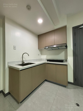 Dormy 827 - Sky Regency Residences (A. Arnaiz Ave, Pasay )