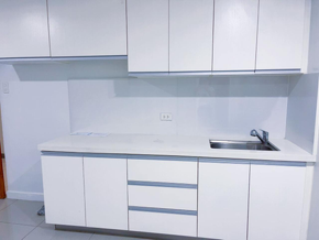 Dormy 805 - 1 BR Unit For Rent in Parañaque - Sapphire Seaview Park (Street View)