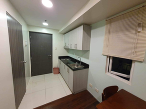 Dormy 152 - 1 Bedroom Condo Corner Unit for Rent Green Residences Taft near DLSU