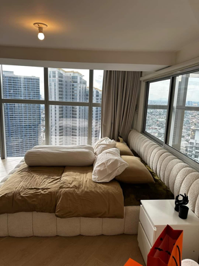 Dormy 453 - 5BR PENTHOUSE FOR LEASE IN MAKATI: One Central Suite