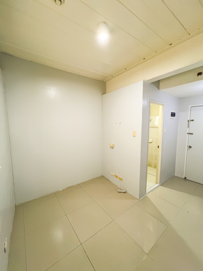 Dormy 658 - Room for Rent in Mandaluyong