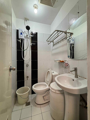 Dormy 851 - Bedspace near PGH, UP Manila in Victoria De Manila 1