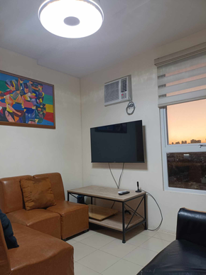 Dormy 101 - Spacious Condo Sharing w/ FREE WIFI in Ortigas Pasig CIty