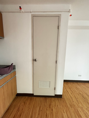 Dormy 962 - Bare Studio Condo Unit at MetroTowne Las Pinas