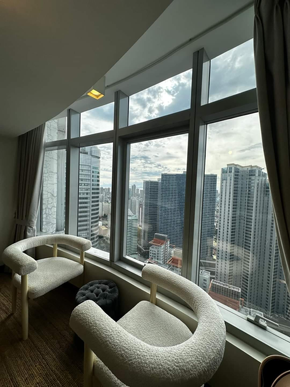 Dormy 453 - 5BR PENTHOUSE FOR LEASE IN MAKATI: One Central Suite