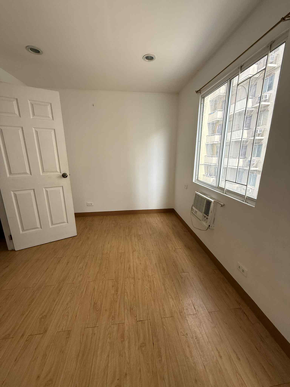 Dormy 1033 - Semi Furnished 1BR Condo Unit for Rent at Fountain Breeze