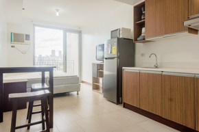 Dormy  35 - Fully Furnished Studio Unit with Balcony in Antel Spa Suites Makati