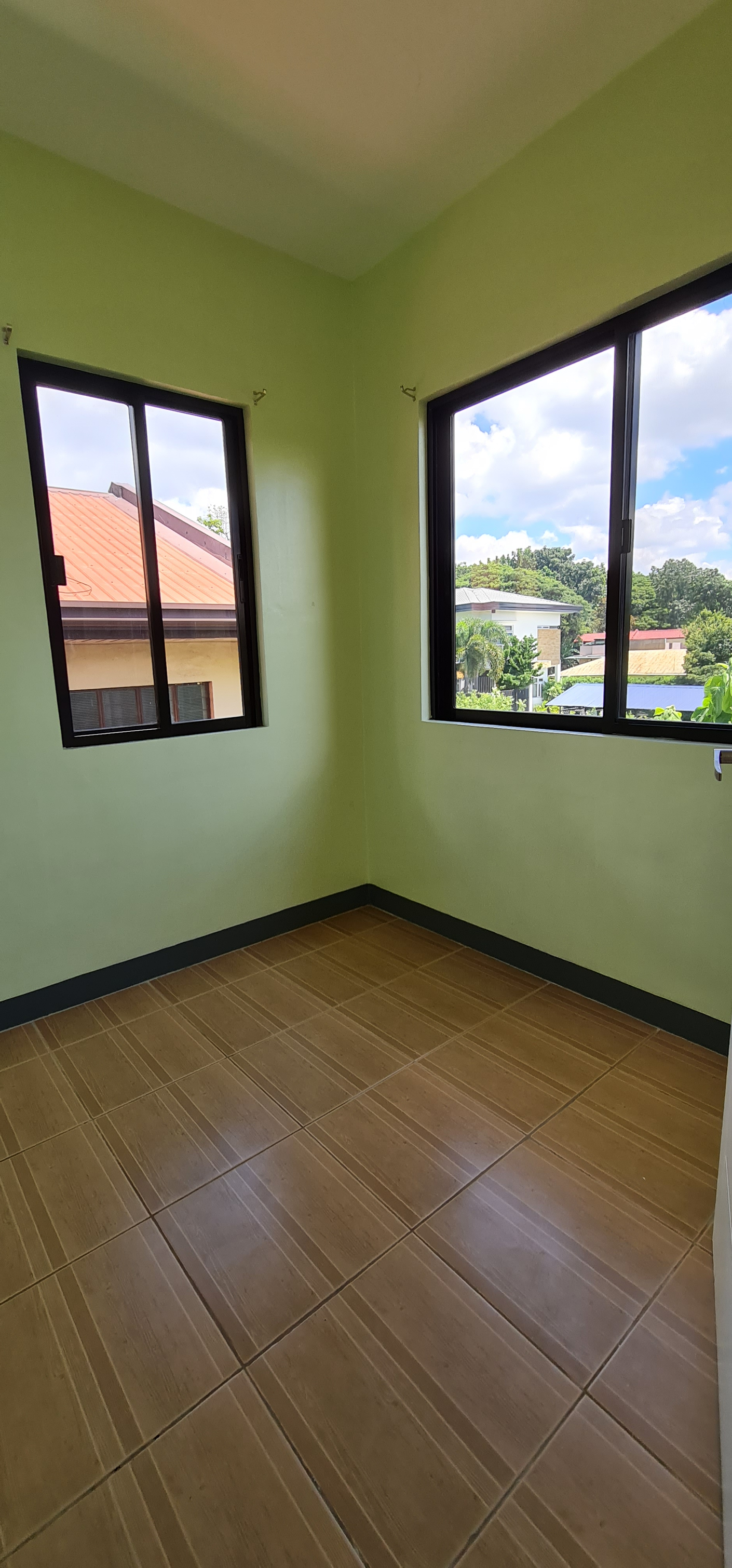 Featured Image of Building, Room, Condo, Dorm at Unfurnished 2BR Apartment for Rent Near SM Masinag